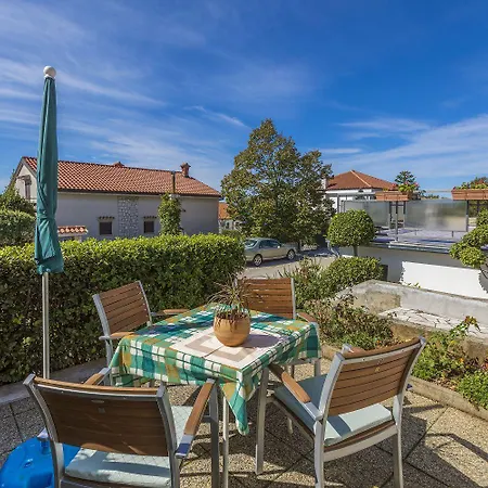 Lauschiges Nur 450 Meter Zum Sandstrand Mit Privater Terrasse Lägenhet