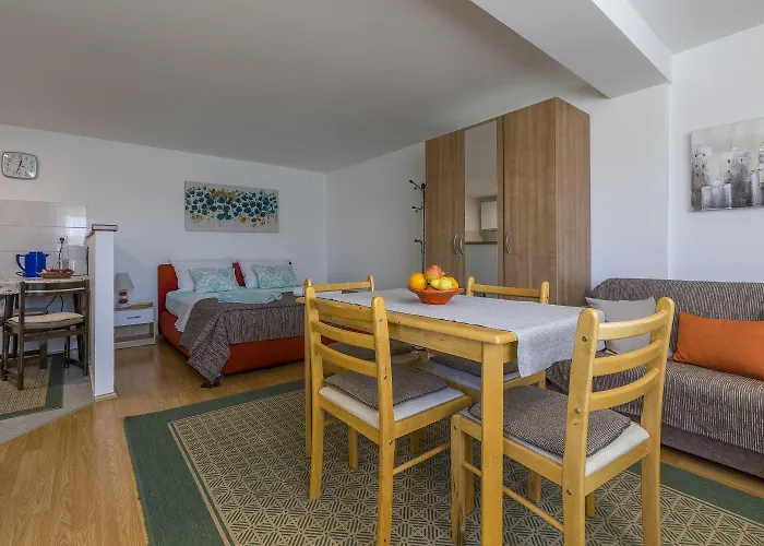 Lauschiges Nur 450 Meter Zum Sandstrand Mit Privater Terrasse Apartmán
